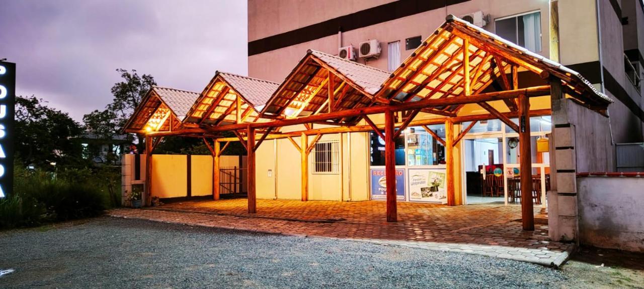 Do Parque Pousada Penha  Ngoại thất bức ảnh